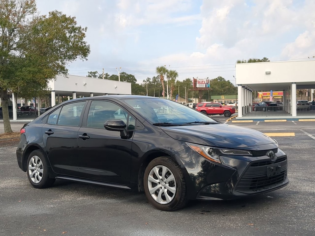 Used 2023 Toyota Corolla LE Sedan