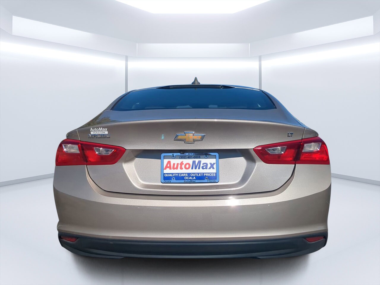 2023 Chevrolet Malibu 1LT photo 3