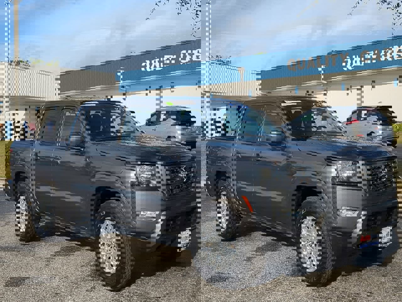 2024 Nissan Frontier SV photo 2