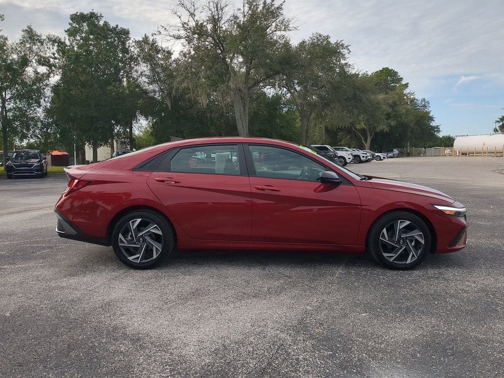 Used 2025 Hyundai Elantra SEL Sport Sedan