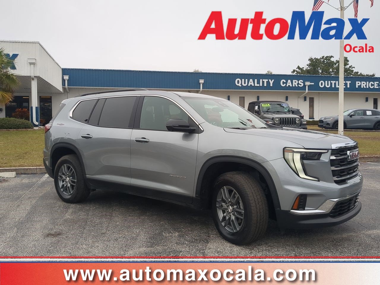 2025 GMC Acadia Elevation's photo