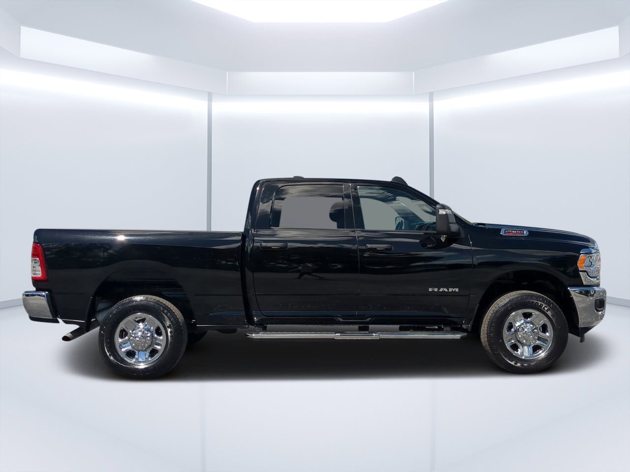 2024 Ram 2500 Big Horn photo 2