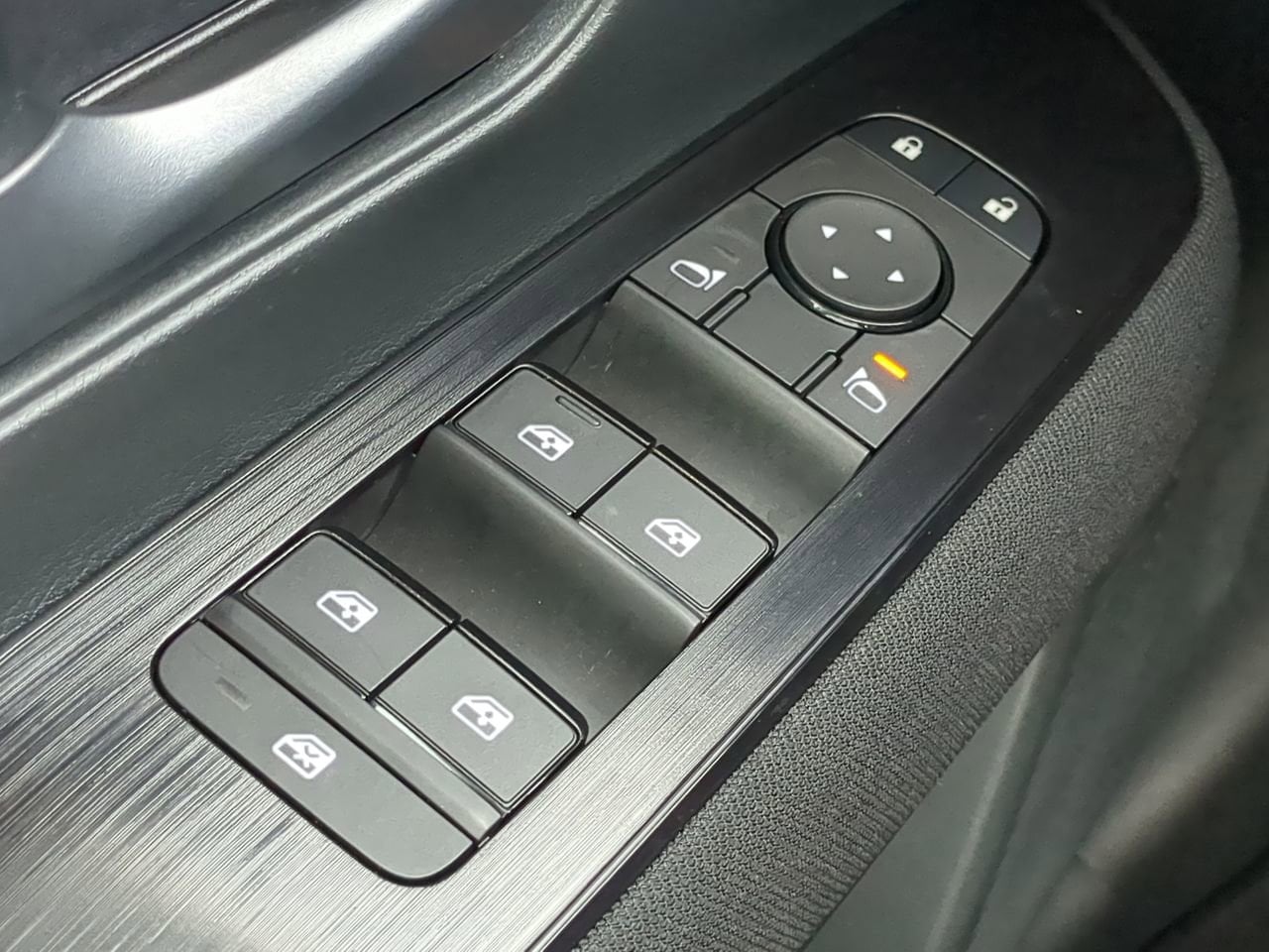 2025 Nissan Kicks S - Photo 22