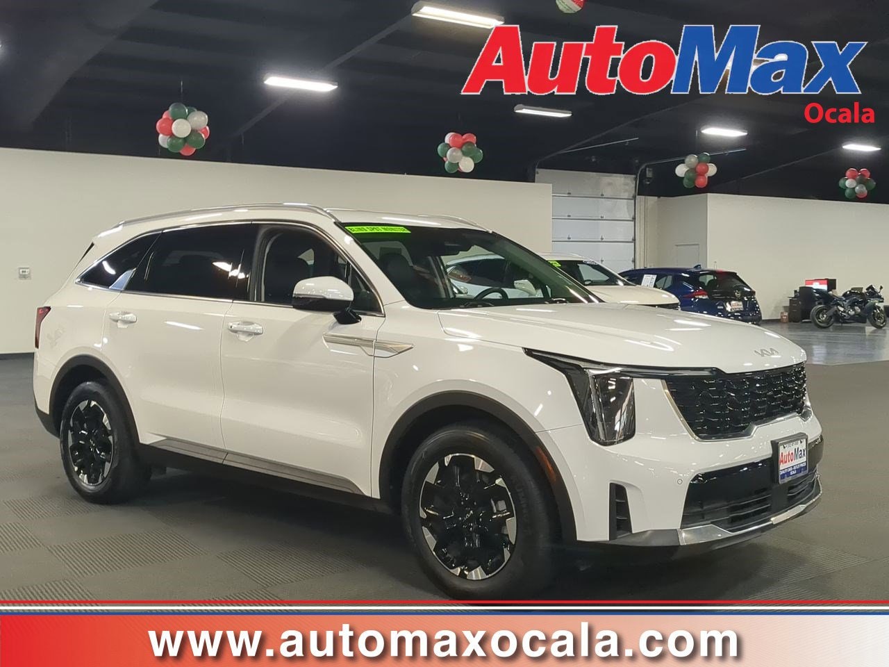 2024 Kia Sorento S's photo