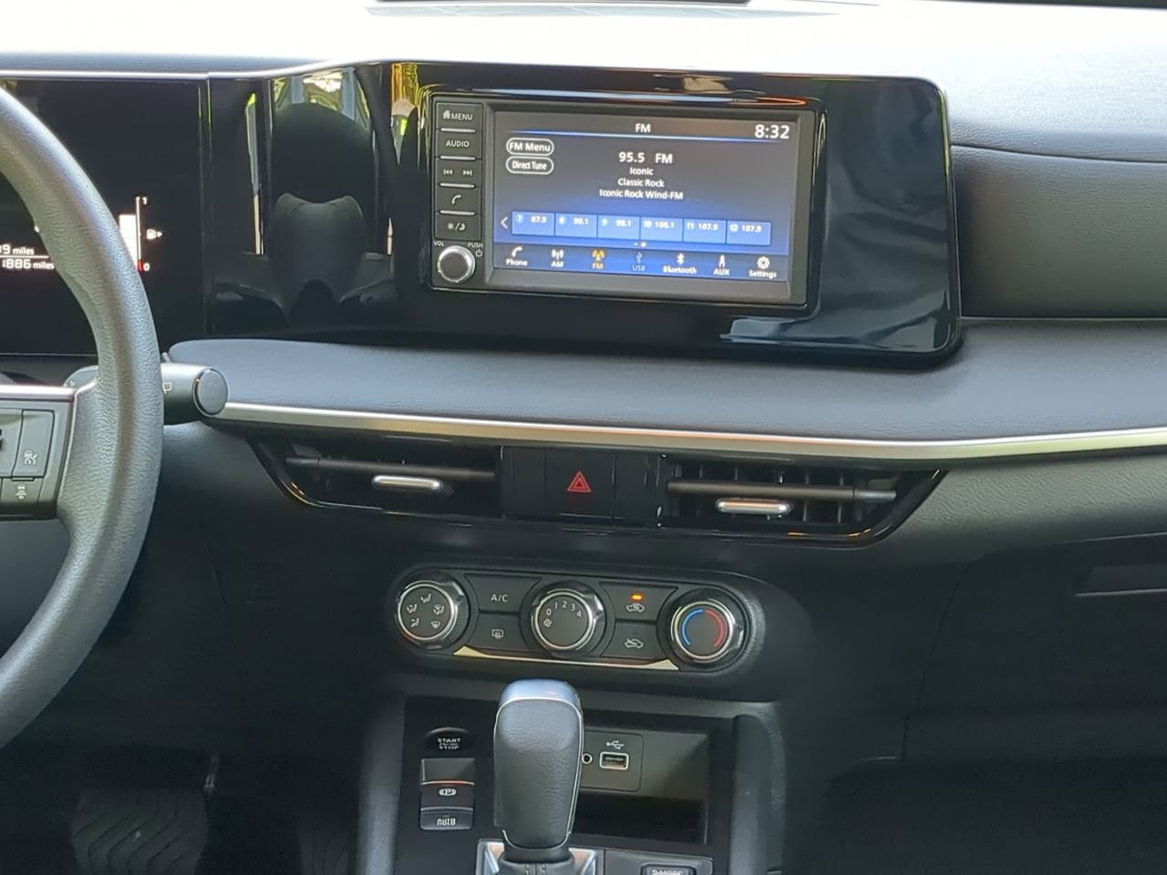 2025 Nissan Kicks S - Photo 18