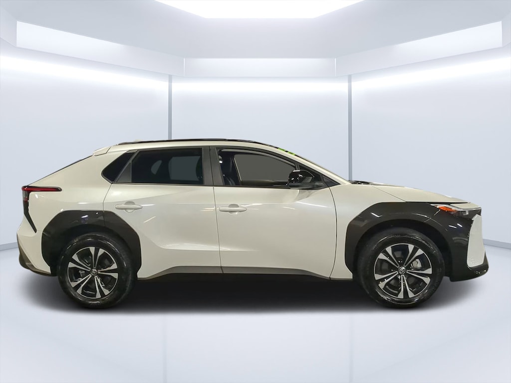 Used 2024 Toyota bZ4X XLE SUV