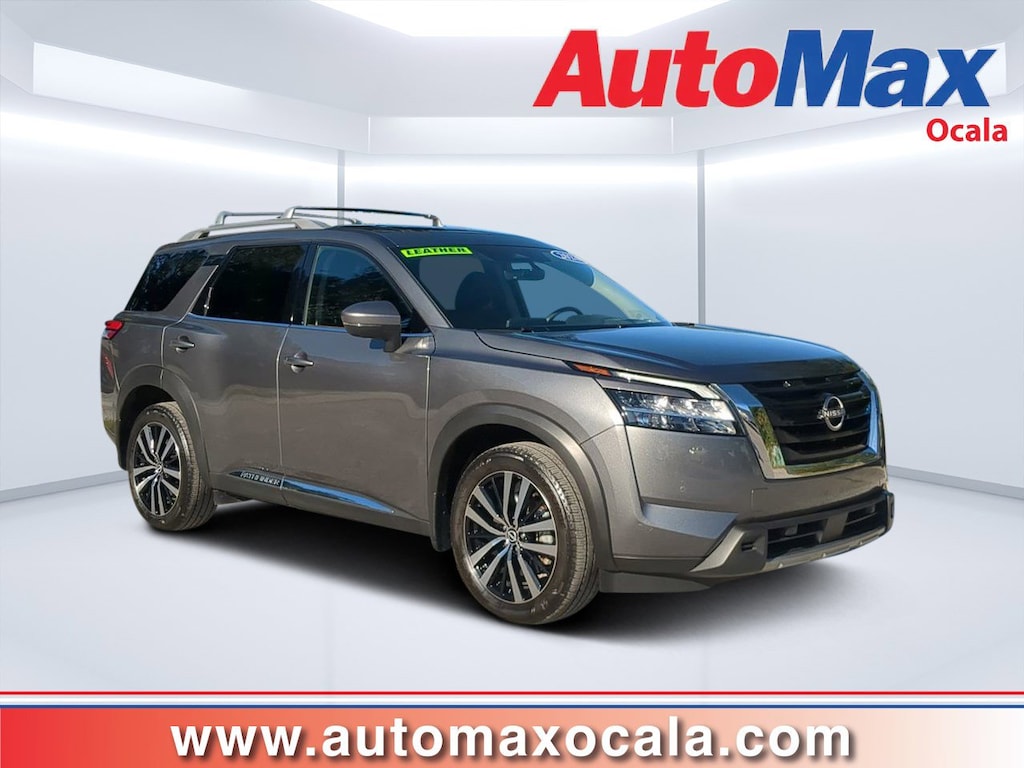 Used 2024 Nissan Pathfinder Platinum SUV