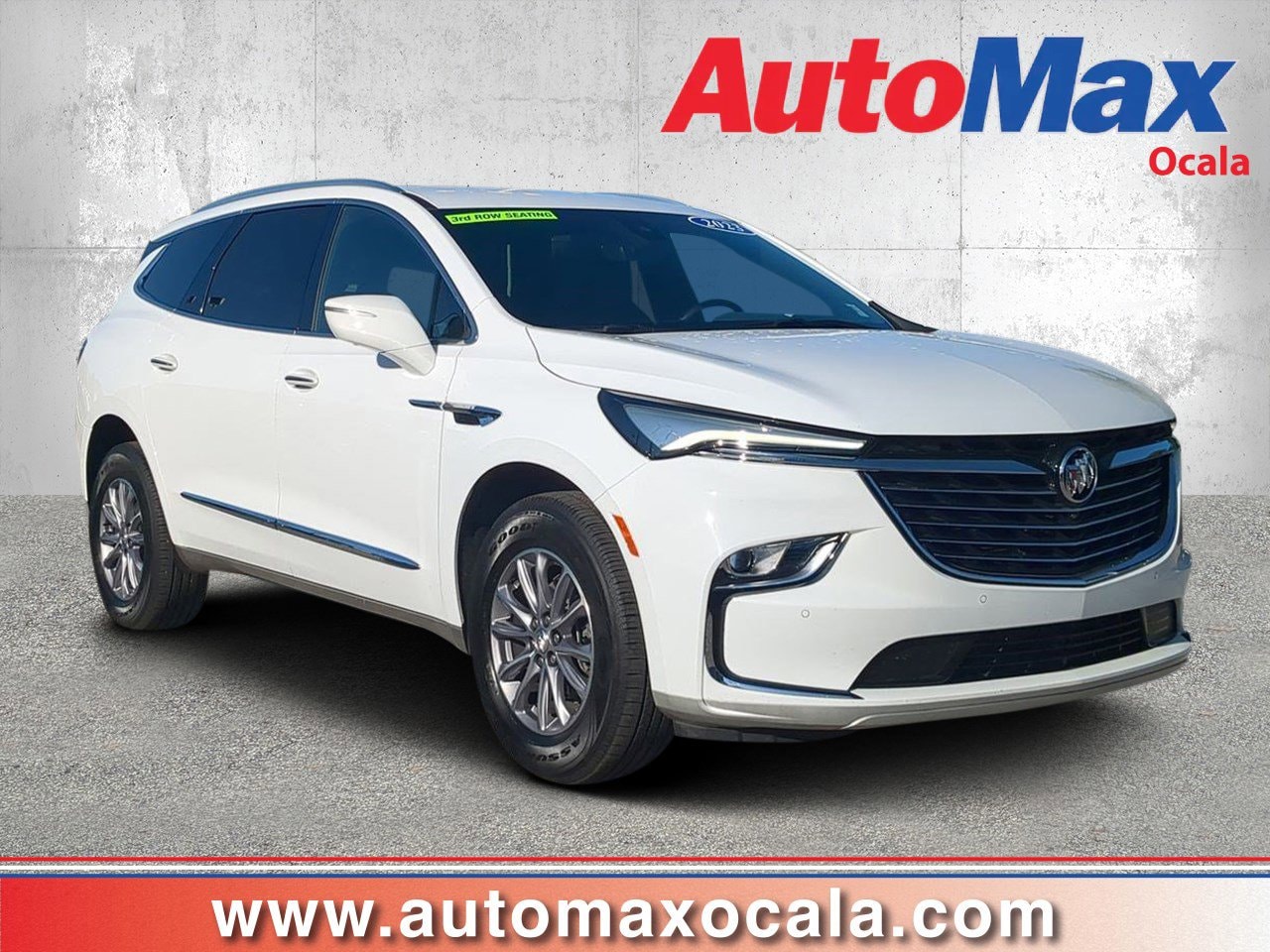 2023 Buick Enclave Essence's photo