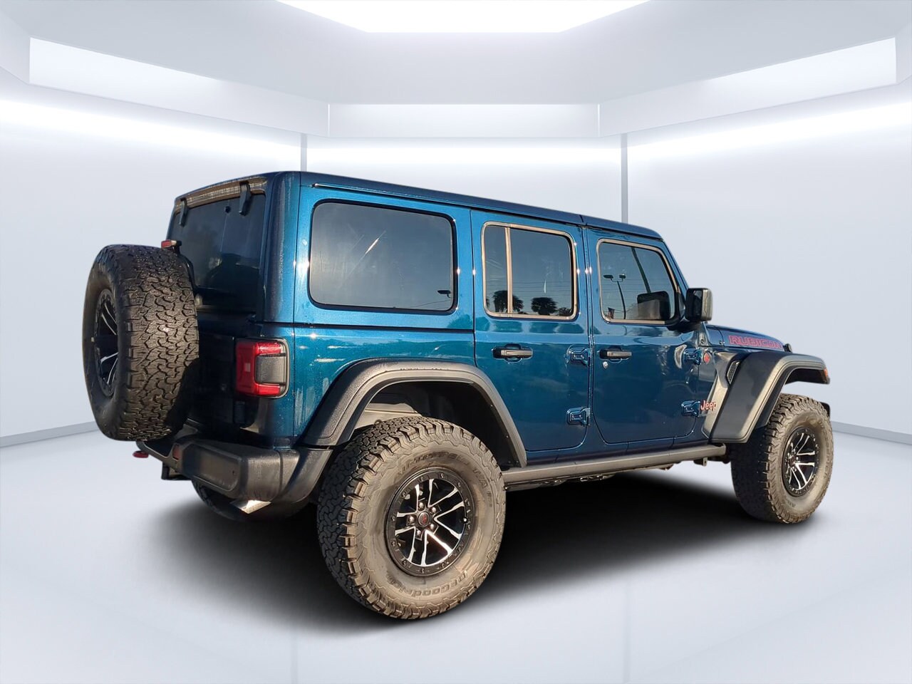 2025 Jeep Wrangler Rubicon photo 3
