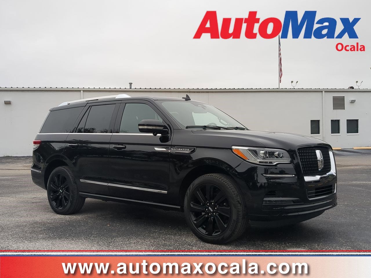 2023 Lincoln Navigator Reserve's photo