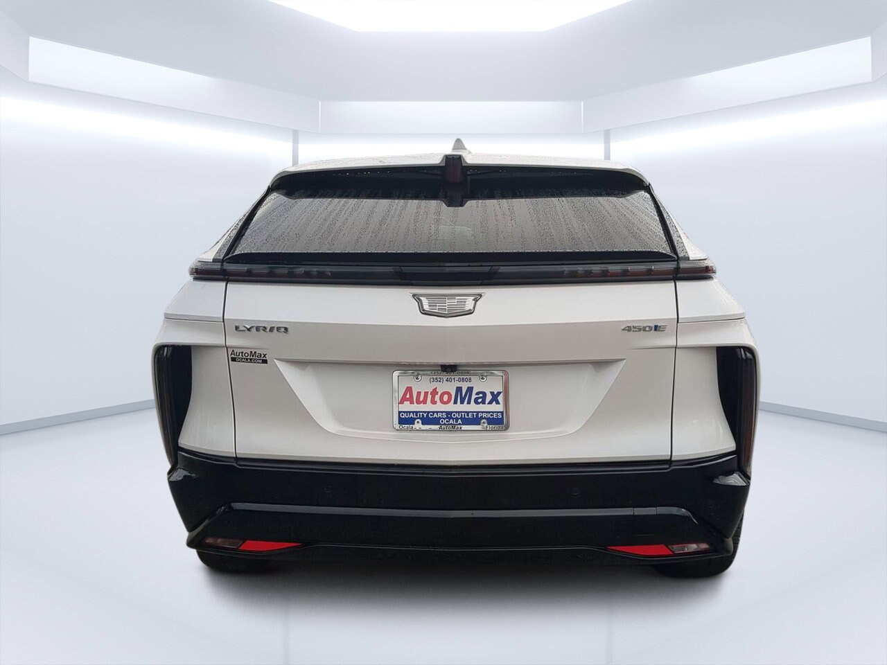 2024 Cadillac Lyriq Sport photo 3