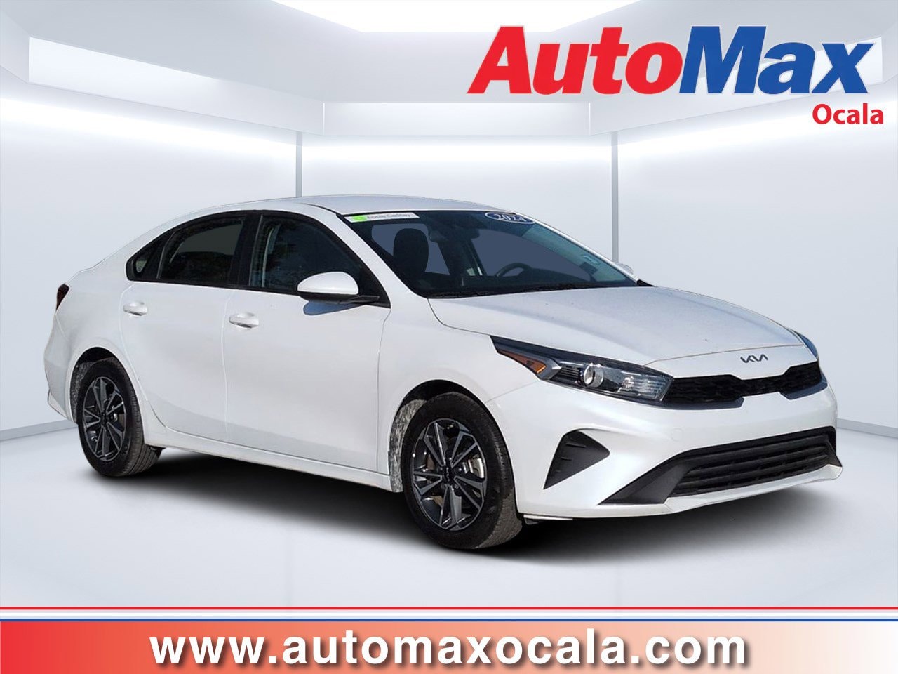 2024 Kia Forte LXS AT's photo