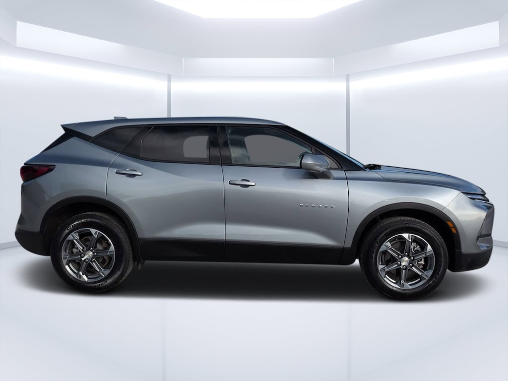 Used 2025 Chevrolet Blazer LT SUV
