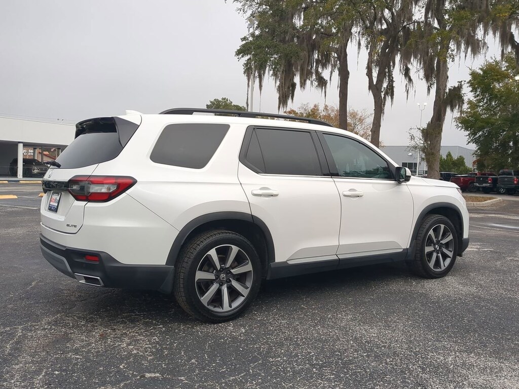 Used 2023 Honda Pilot Elite SUV