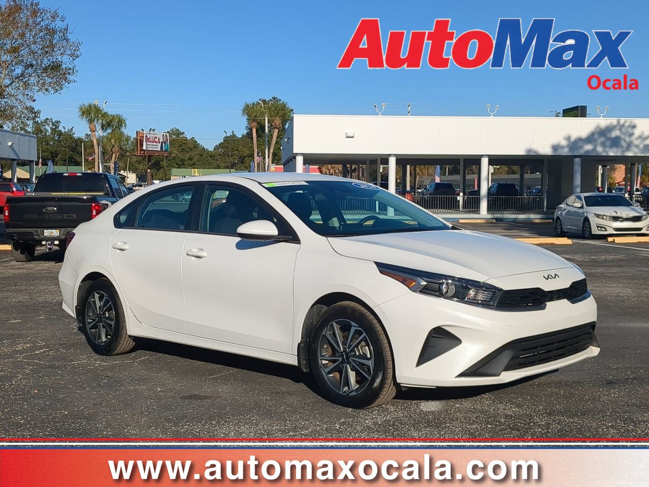 2024 Kia Forte LXS's photo