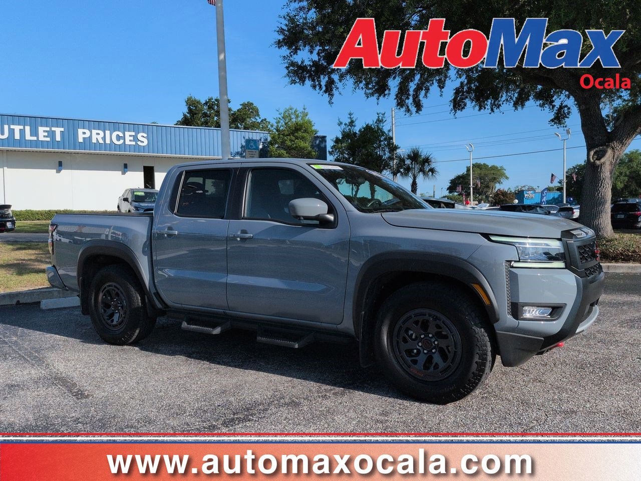 2025 Nissan Frontier PRO-X Crew Cab 4X2's photo