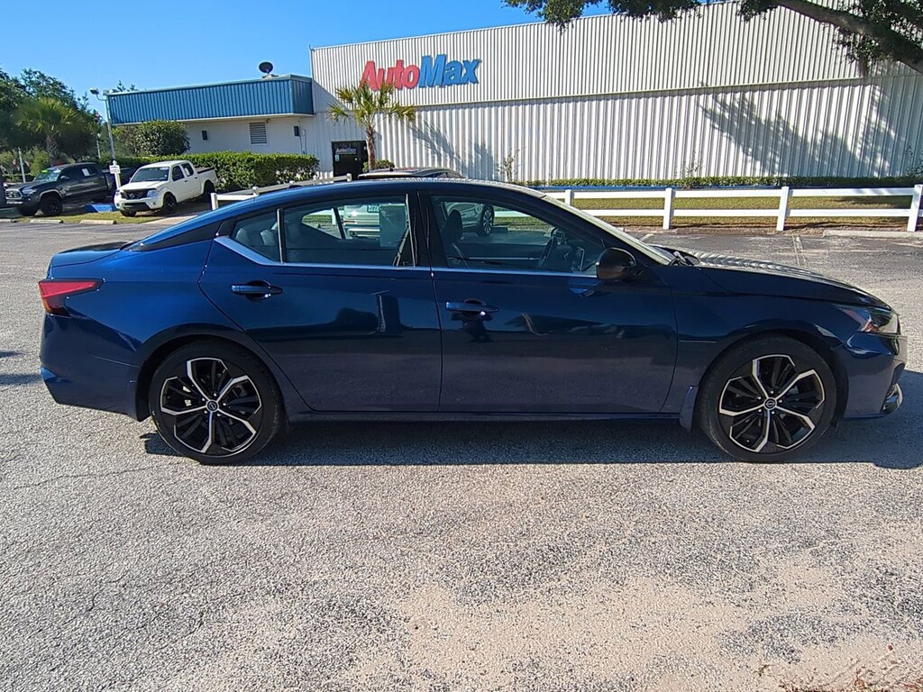 Used 2024 Nissan Altima 2.5 SR Sedan