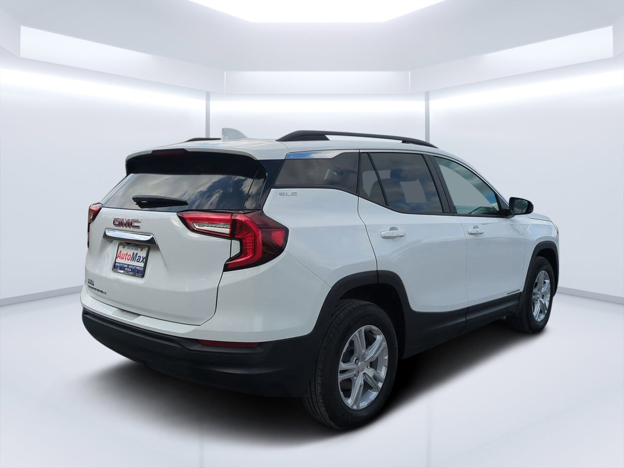 2024 Gmc Terrain SLE photo 3