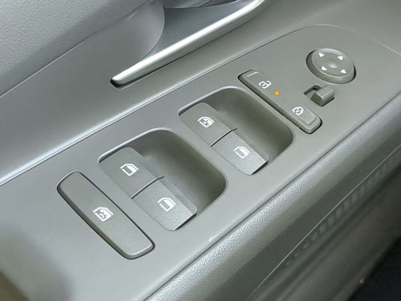 2024 Hyundai Elantra SEL - Photo 21