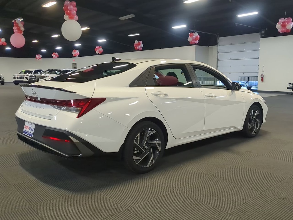 Used 2025 Hyundai Elantra Hybrid SEL Sport Sedan