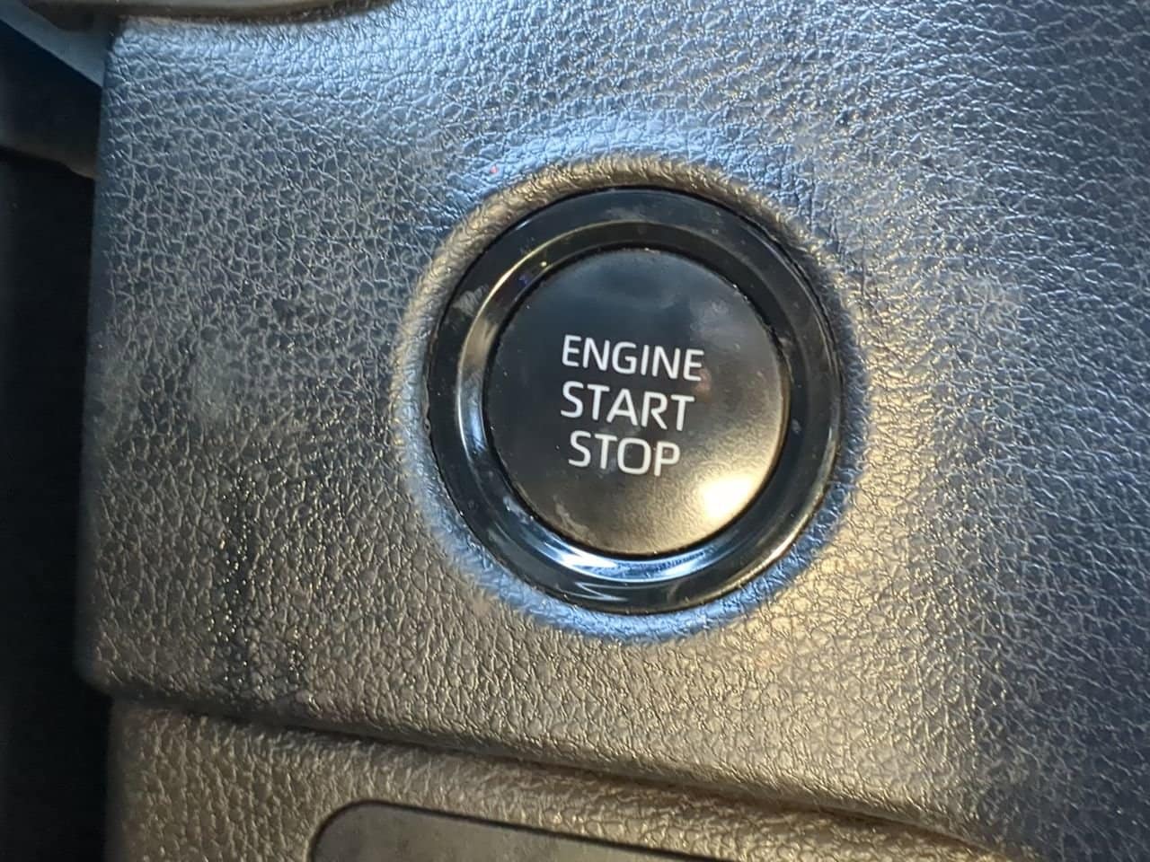 2025 Toyota Tundra SR5 - Photo 25