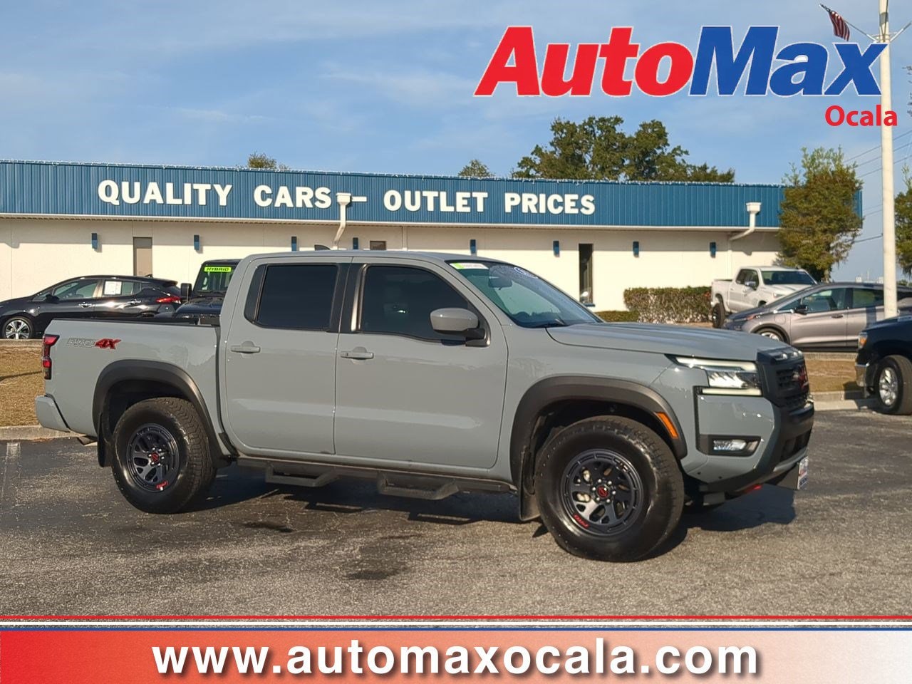 2025 Nissan Frontier PRO-4X's photo