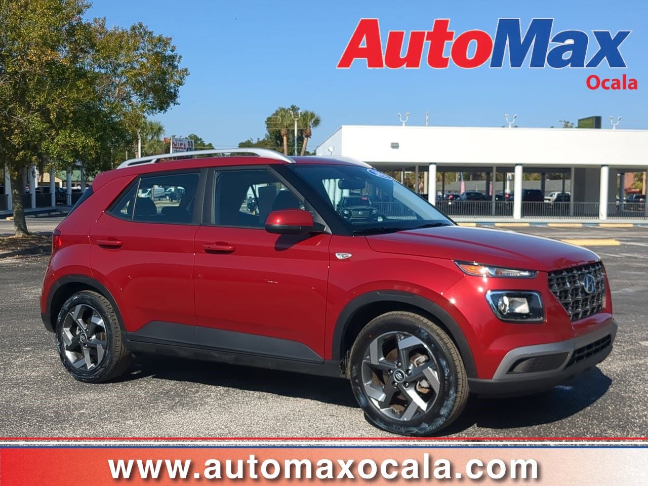 2025 Hyundai Venue SEL's photo