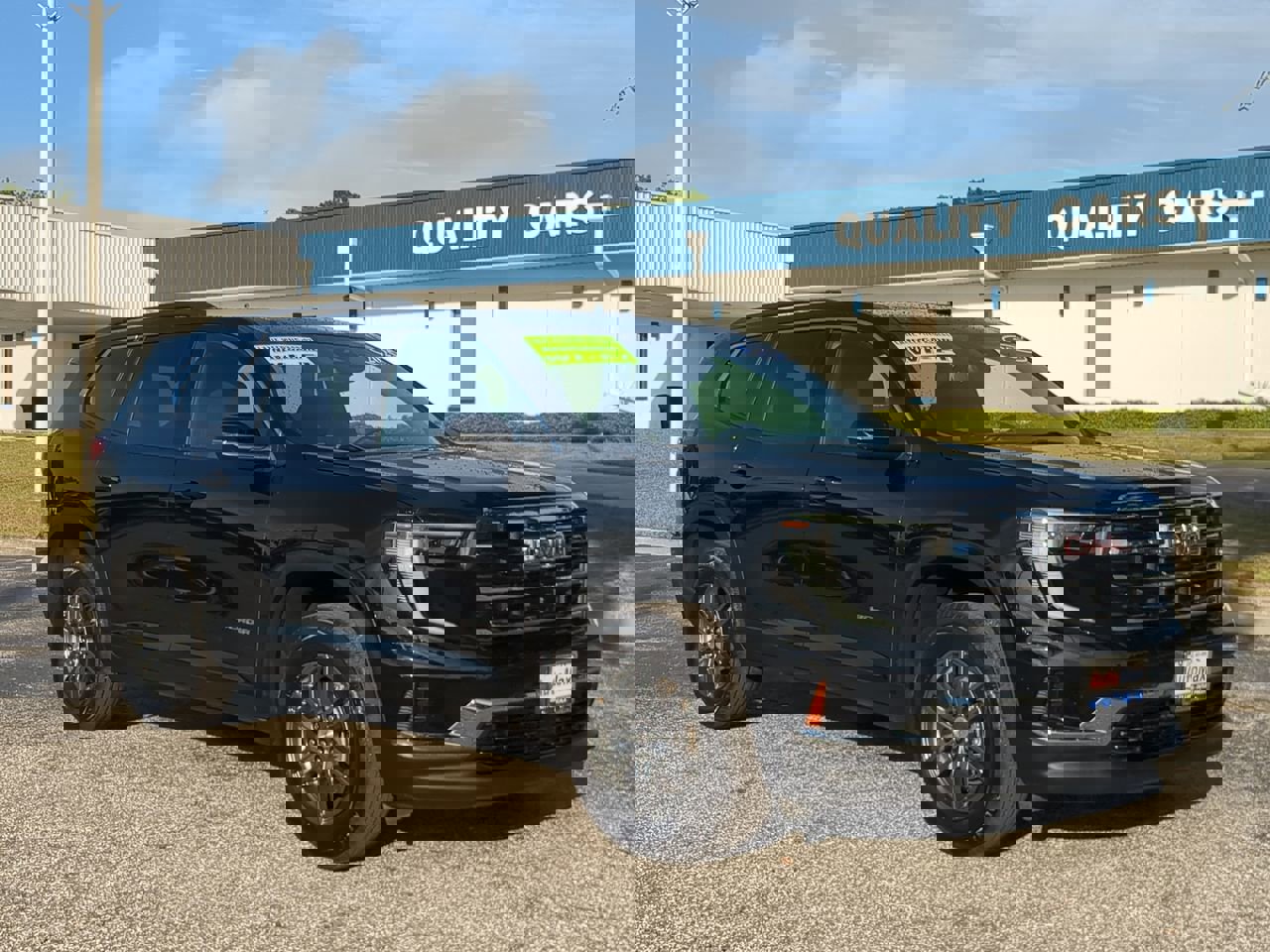 2025 Gmc Acadia Elevation photo 2