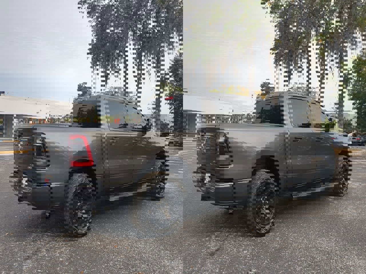 2024 Ram 1500 Tradesman photo 3