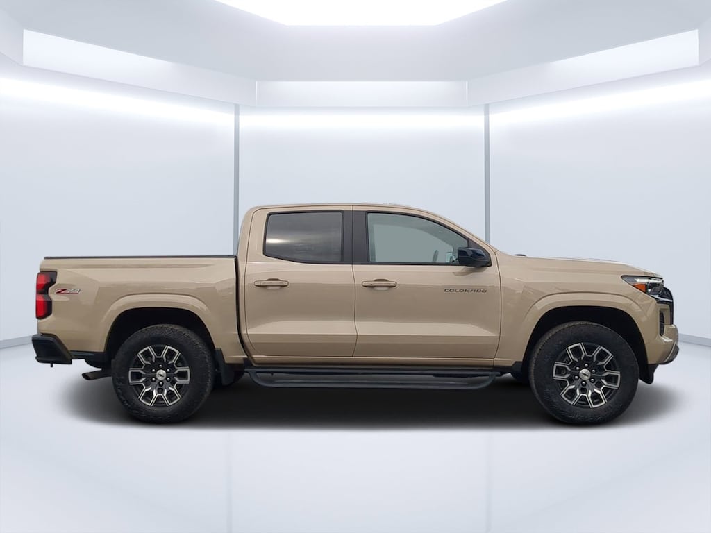 Used 2024 Chevrolet Colorado 4WD Z71 Truck Crew Cab