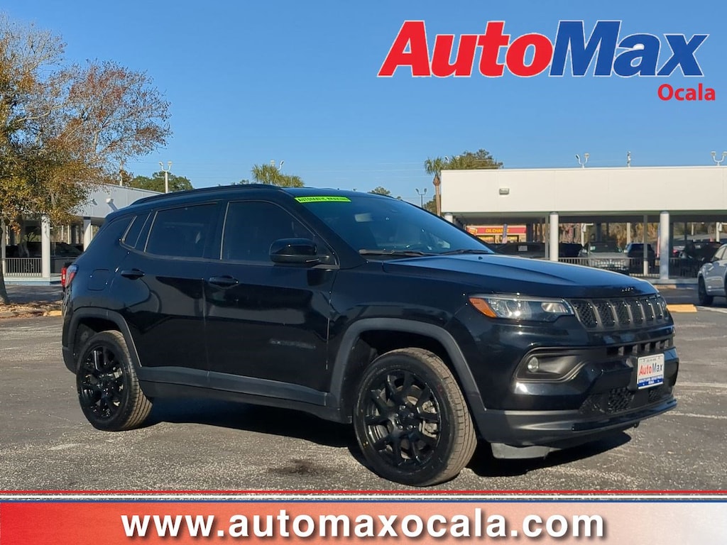 Used 2024 Jeep Compass Latitude SUV