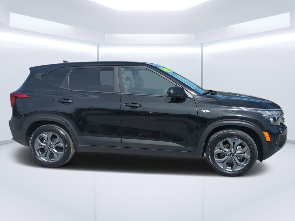 Used 2026 Kia Seltos LX SUV