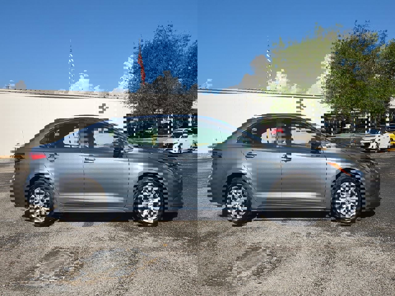 2024 Toyota Corolla LE photo 3