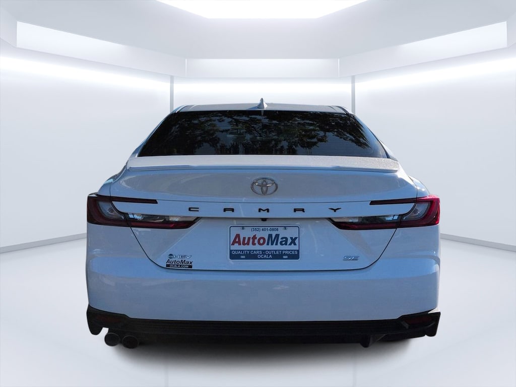 Used 2025 Toyota Camry SE Sedan