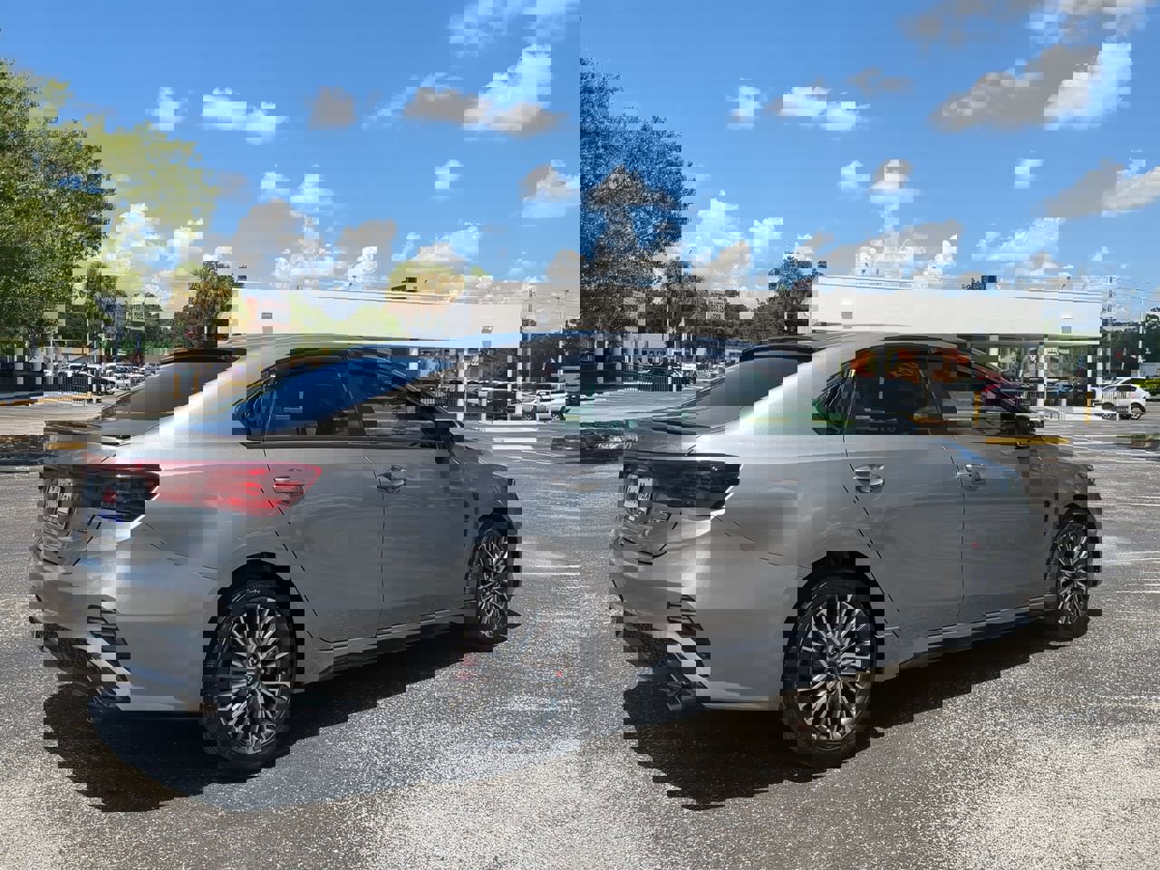 2022 Kia Forte GT-Line photo 4