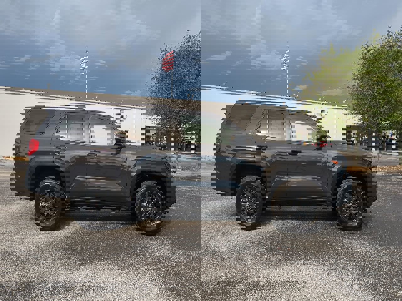 2025 Toyota 4Runner SR5 photo 3