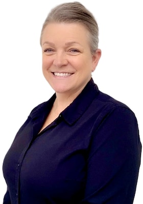 Staff member Annette Evangelista from 939b4826de08