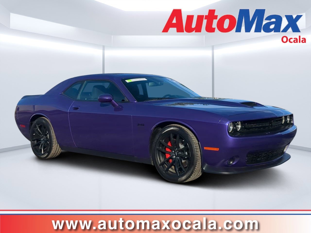 2023 Dodge Challenger R/T's photo
