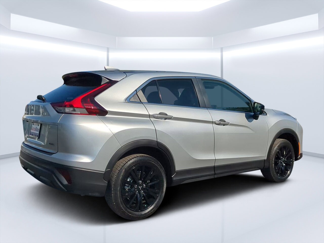 2025 Mitsubishi Eclipse Cross LE Ralliart photo 3