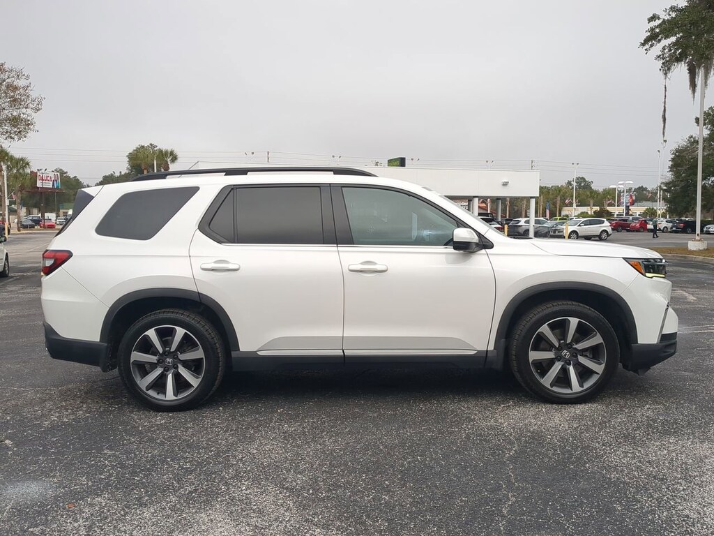 Used 2023 Honda Pilot Elite SUV