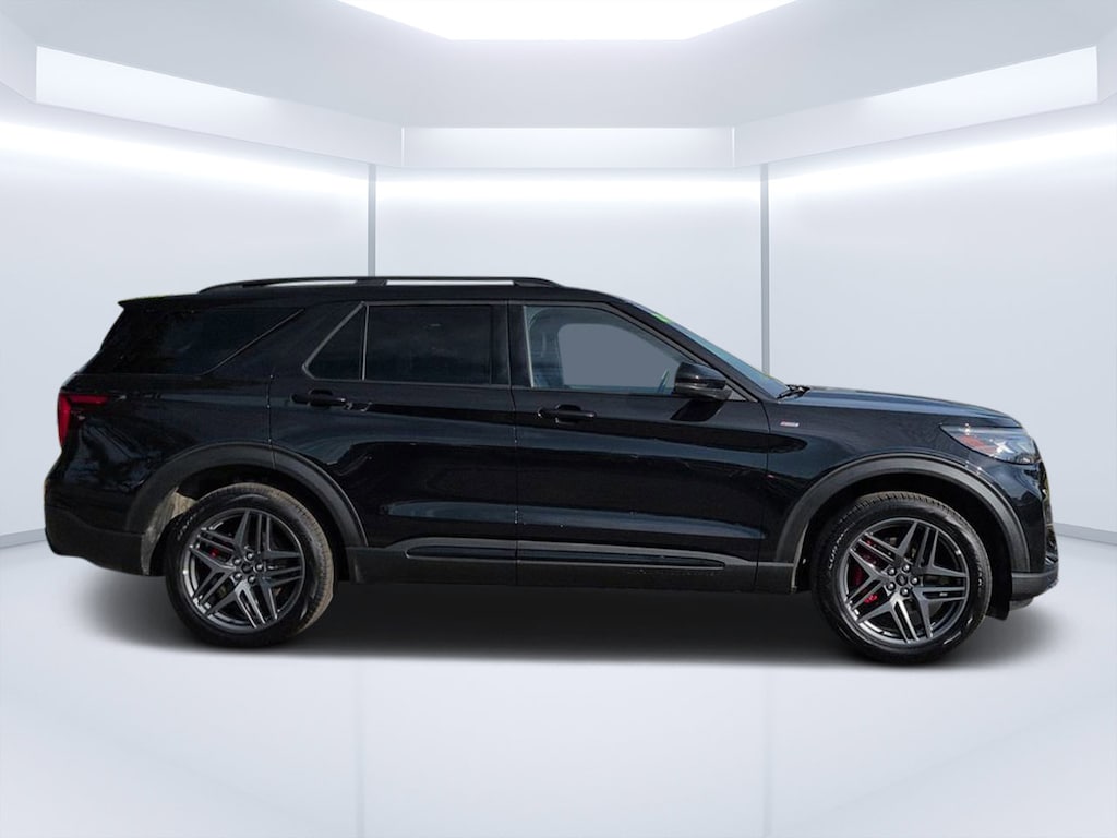 Used 2025 Ford Explorer ST-Line SUV