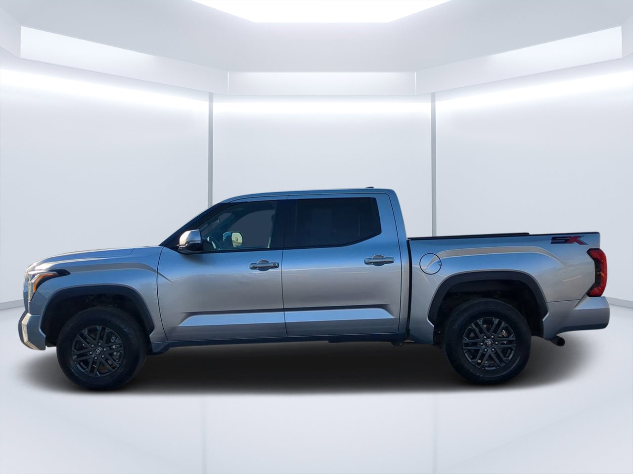 2025 Toyota Tundra SR5 - Photo 6