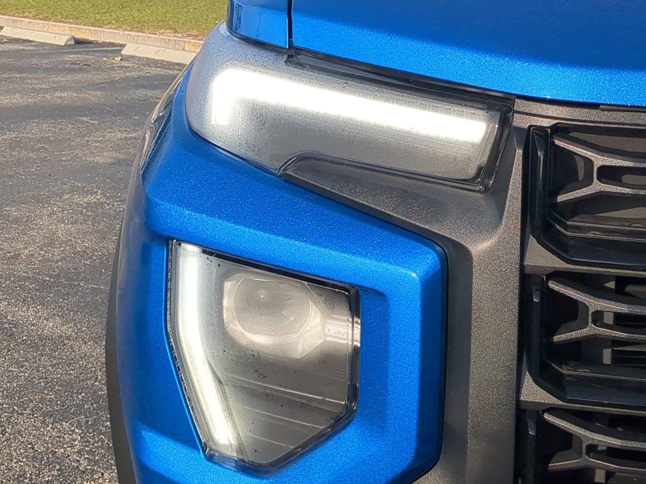 2024 GMC Canyon Elevation - Photo 9