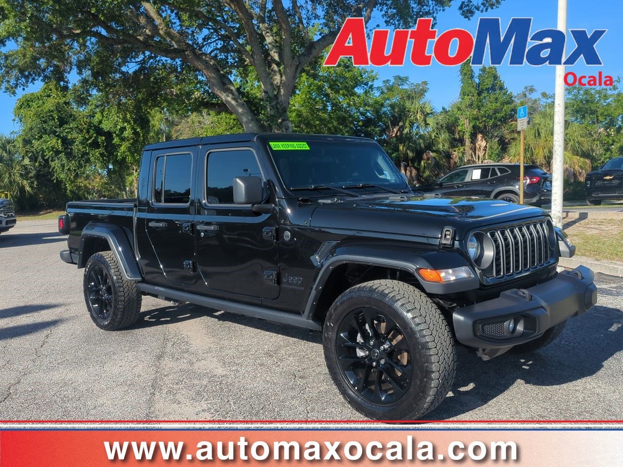 2025 Jeep Gladiator Nighthawk Auto's photo