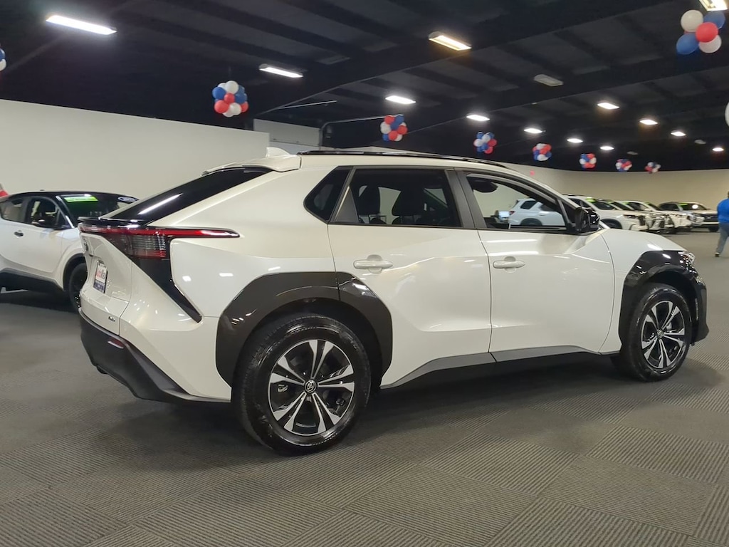 Used 2024 Toyota bZ4X XLE SUV