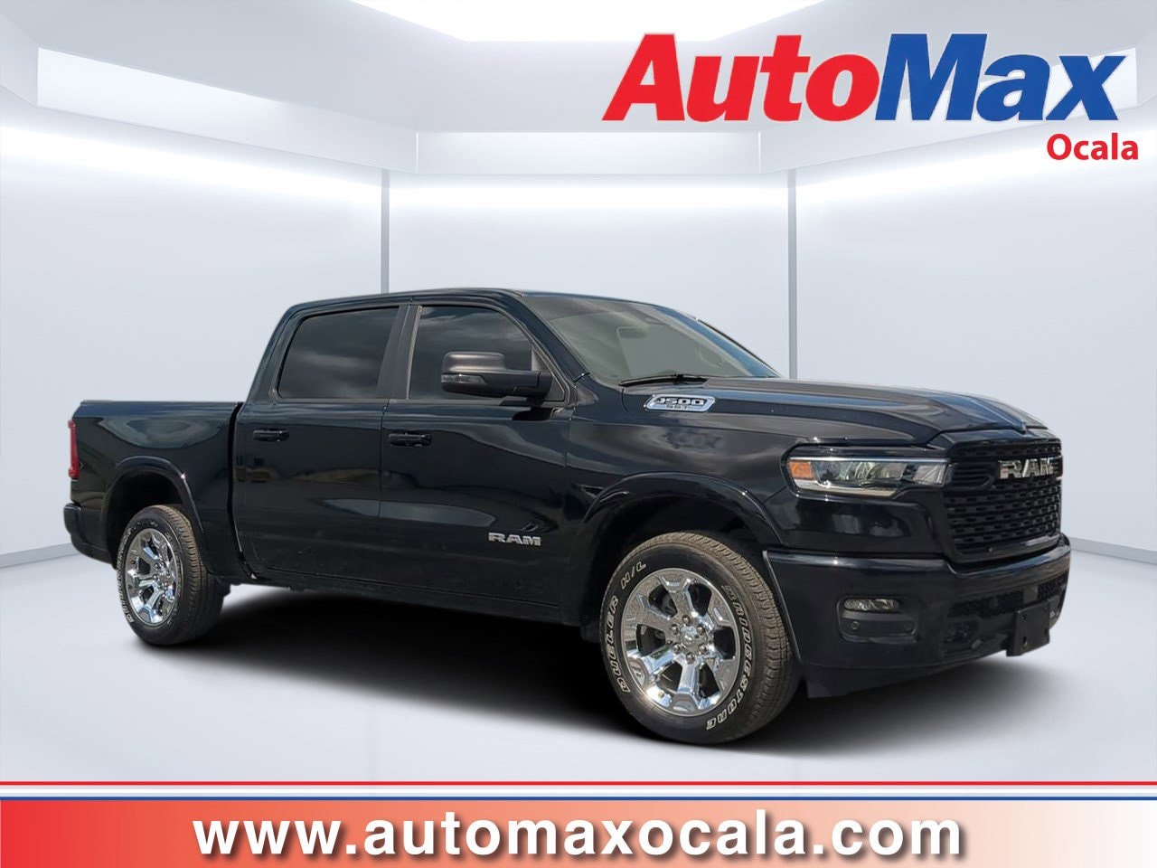 2025 RAM 1500 Big Horn/Lone Star 4x4 Crew Cab 5'7's photo