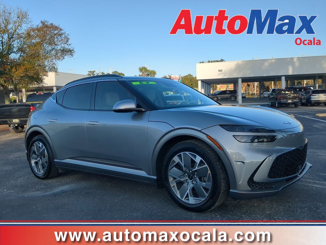 2024 GENESIS GV60 Standard's photo