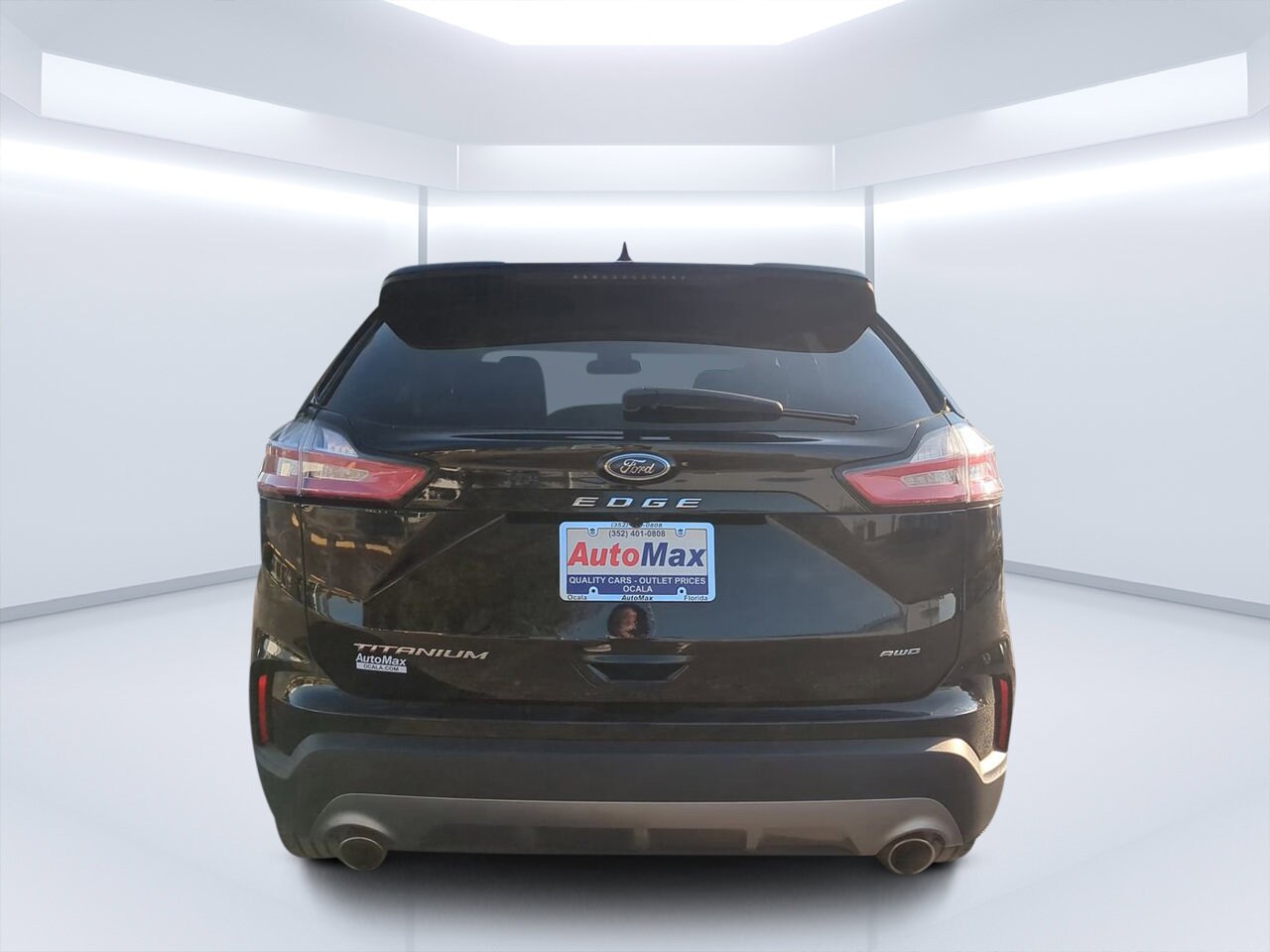 2024 Ford Edge Titanium photo 4