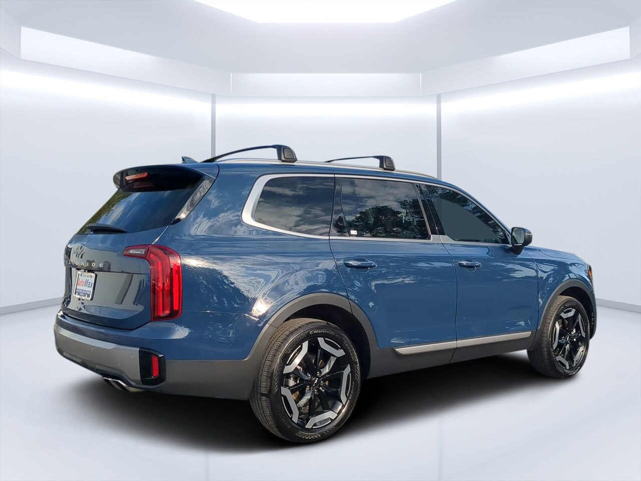 2025 Kia Telluride S photo 2