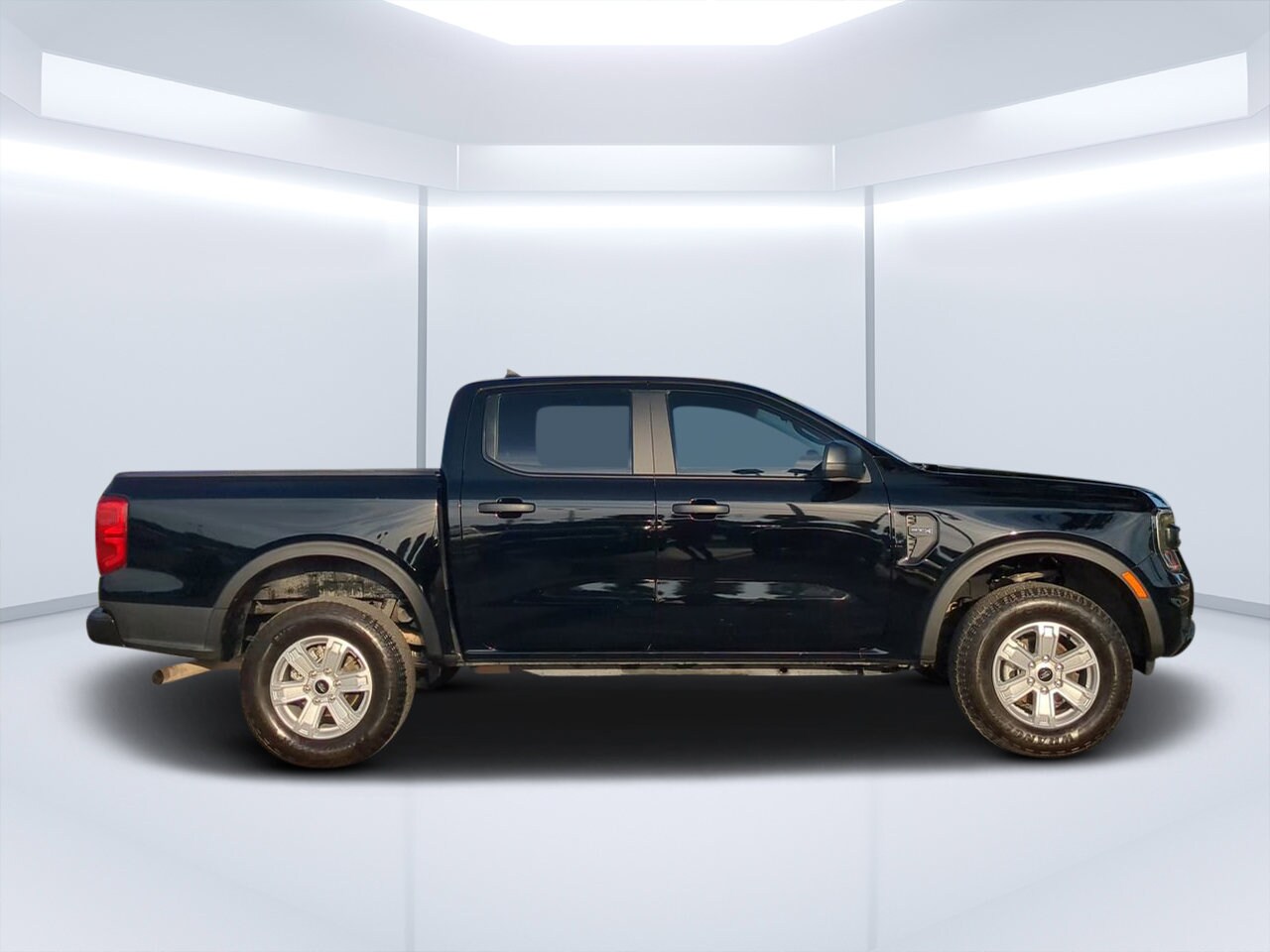 2024 Ford Ranger XL photo 2